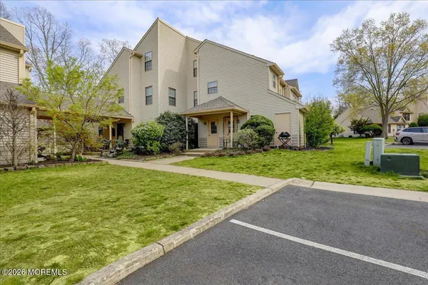 $2,150 | 306 Larkspur Lane, Jackson, NJ 08527