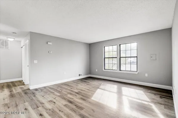 $2,150 | 306 Larkspur Lane, Jackson, NJ 08527