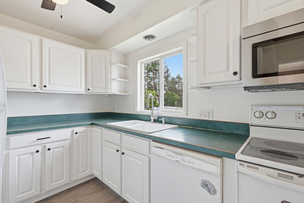 3003 South Bernard Street Spokane, WA 99203 - Photo 9 of 42