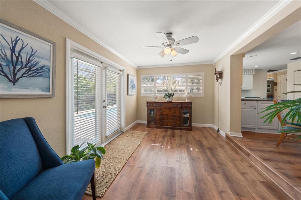 2233 Sunset Circle Largo, FL 33774 - Photo 26 of 46