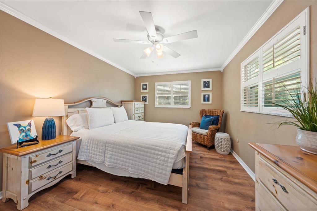 2233 Sunset Circle Largo, FL 33774 - Photo 30 of 46