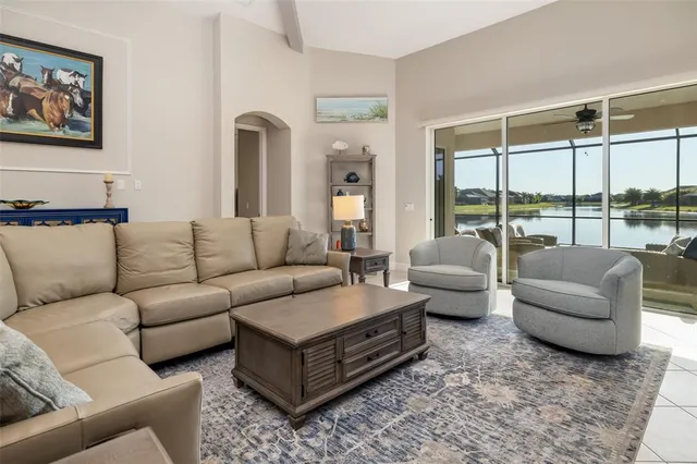 $830,000 | 436 Chantilly Trail, Bradenton, FL 34212