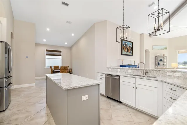 $830,000 | 436 Chantilly Trail, Bradenton, FL 34212