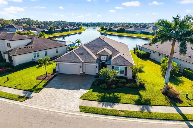 $830,000 | 436 Chantilly Trail, Bradenton, FL 34212