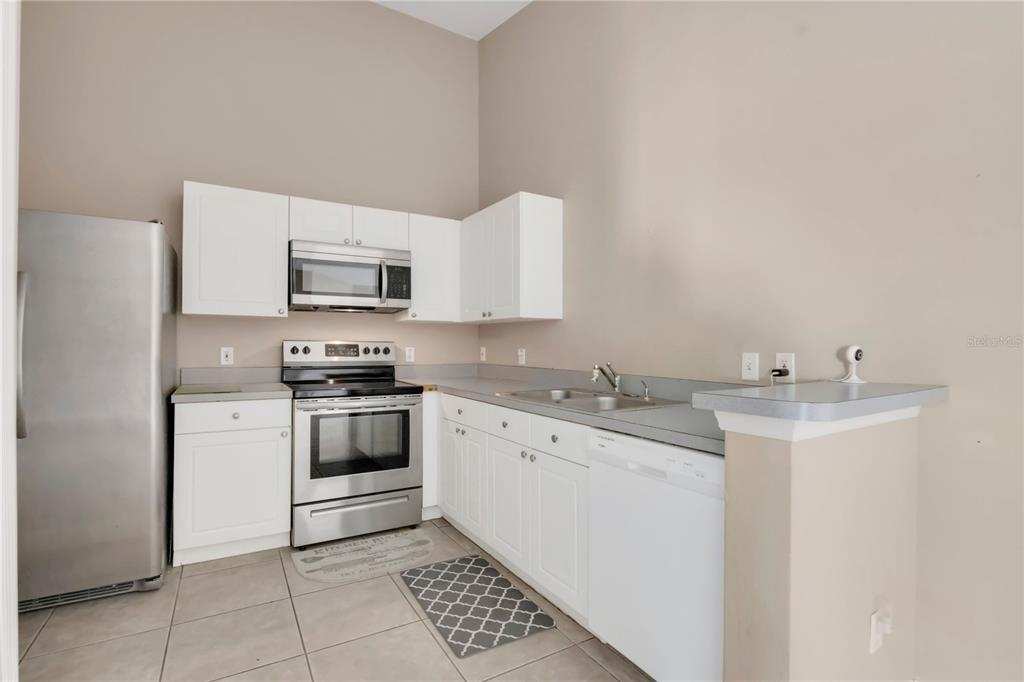 8810 Grand Palms Circle, Unit B Kissimmee, FL 34747 - Photo 13 of 40 Gallery Image 13