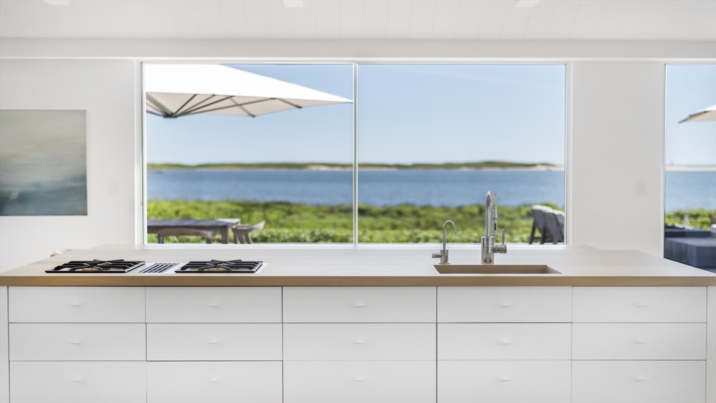 61 Butler's Cove Road Edgartown, MA 02539 - Photo 9 of 26