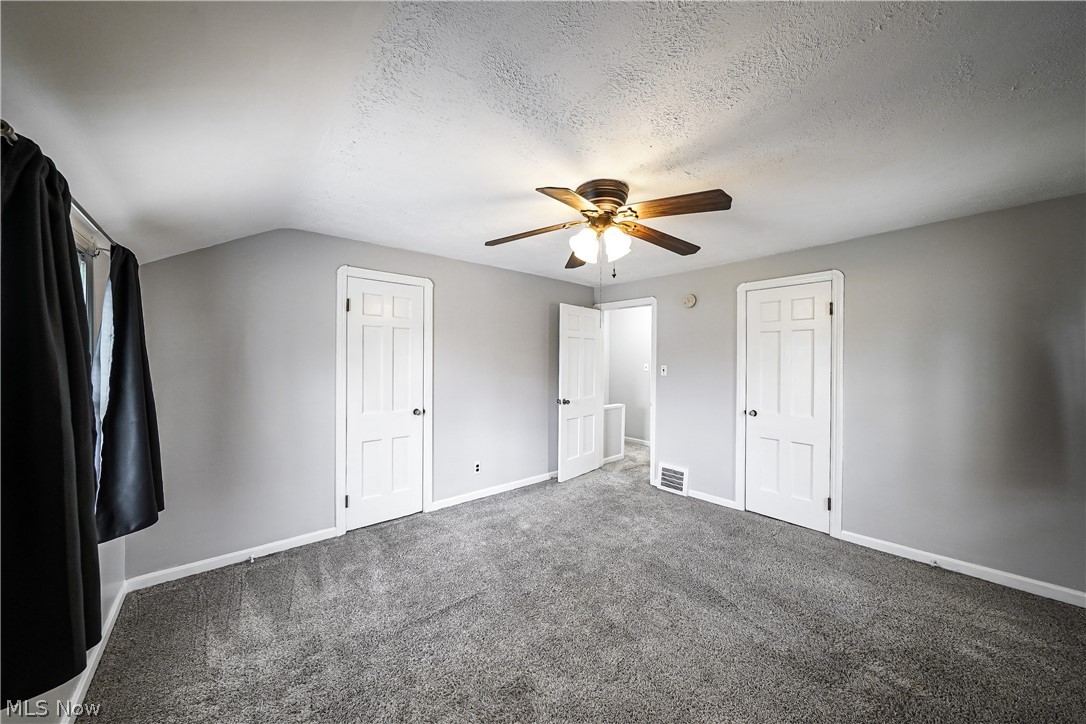 8604-8606 Biddulph Road Brooklyn, OH 44144 - Photo 9 of 29 Bedroom 1
