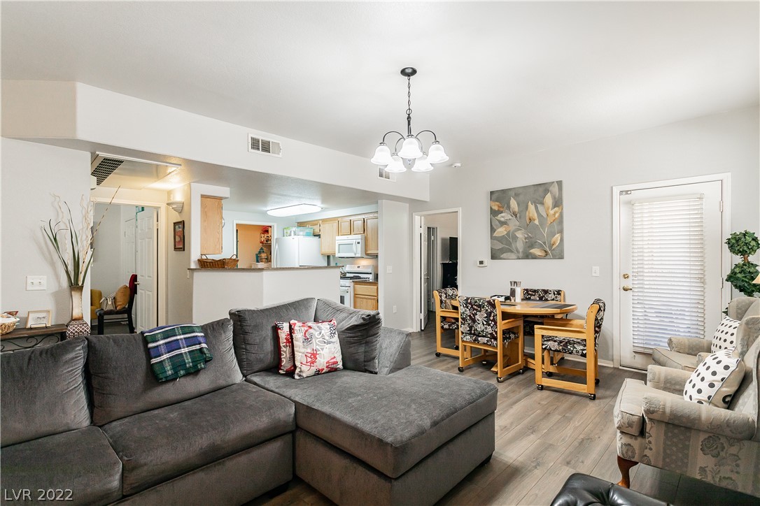 10550 West Alexander Road, Unit 1143 Las Vegas, NV 89129 - Photo 8 of 27 Gallery Image 8