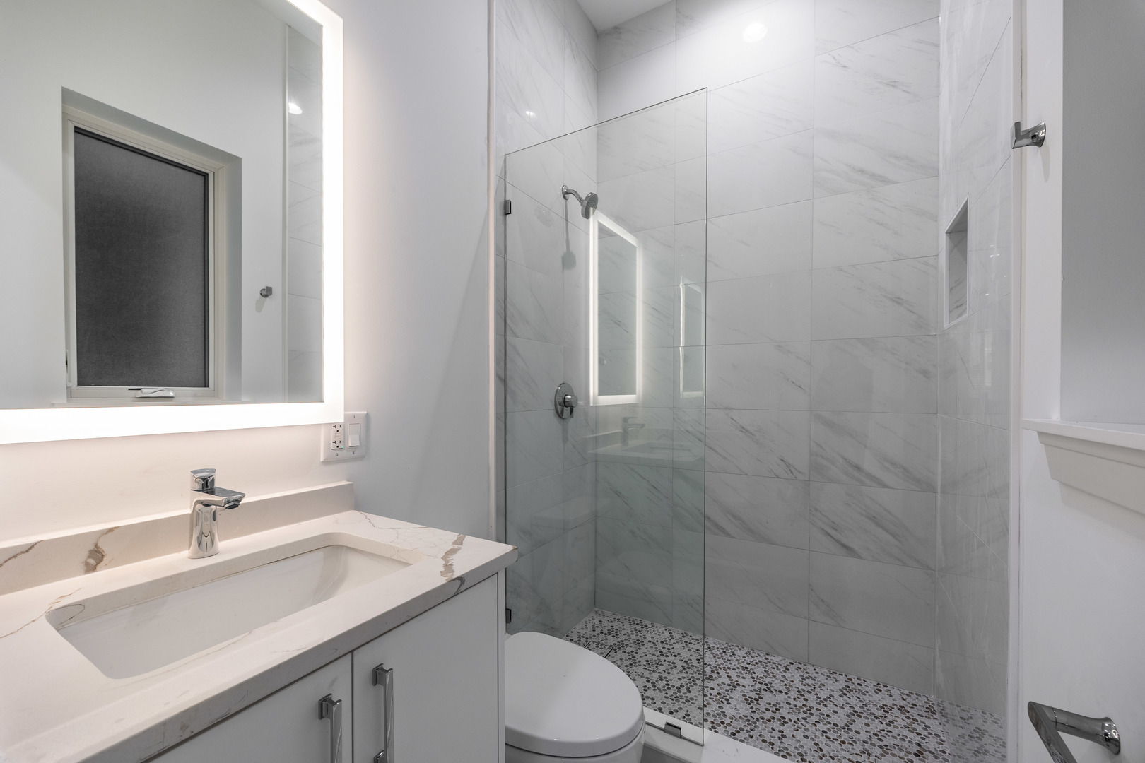 1814 West Thomas Street, Unit 1R Chicago, IL 60622 - Photo 19 of 26 a bathroom with a sink toilet and shower