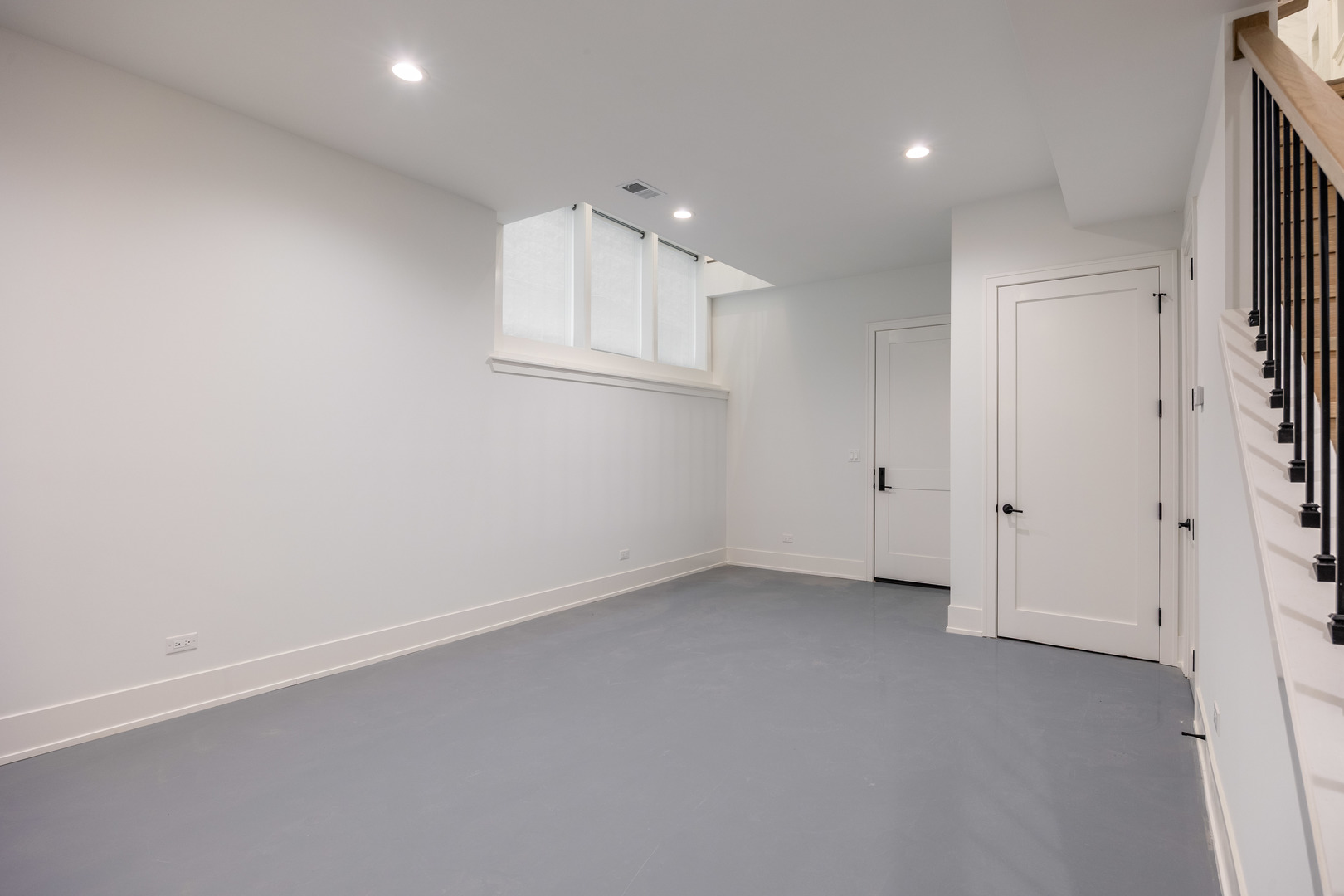 1814 West Thomas Street, Unit 1R Chicago, IL 60622 - Photo 8 of 26 a view of empty room