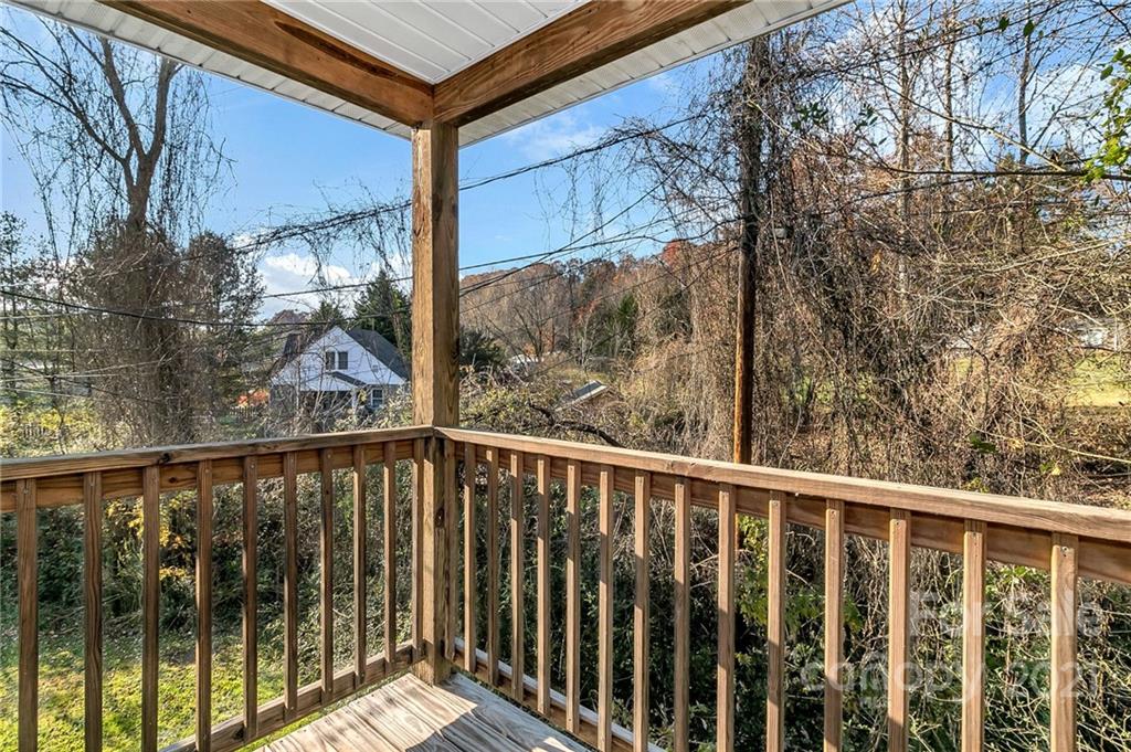 95 Rutherford Road Candler, NC 28715 - Photo 4 of 48 Gallery Image 4