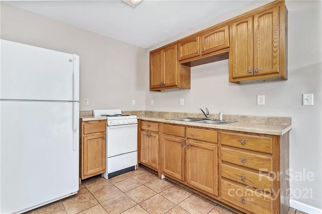 95 Rutherford Road Candler, NC 28715 - Photo 36 of 48 Gallery Image 36