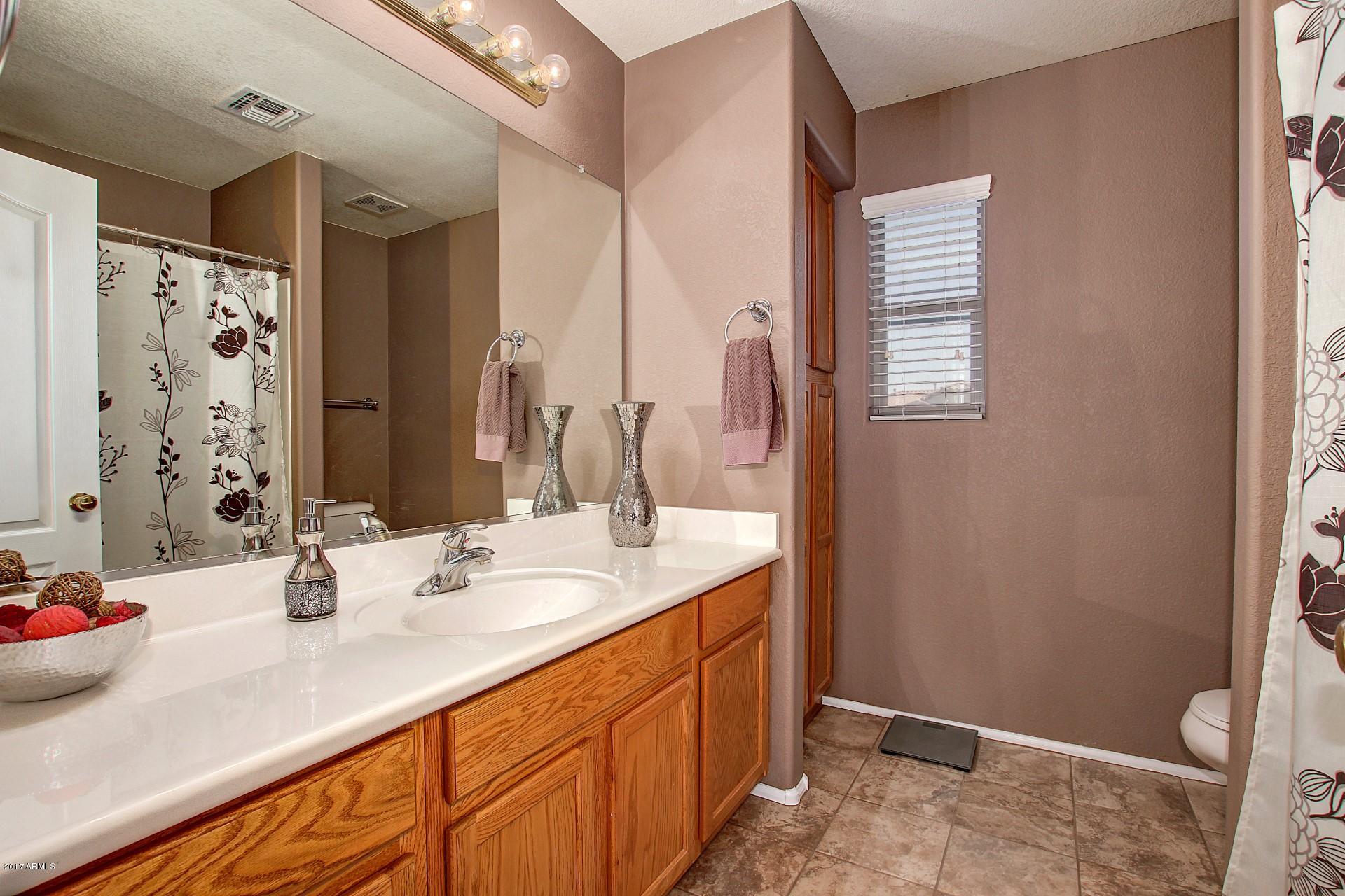 2234 West Peak View Road Phoenix, AZ 85085 - Photo 15 of 47 Peak View (27)