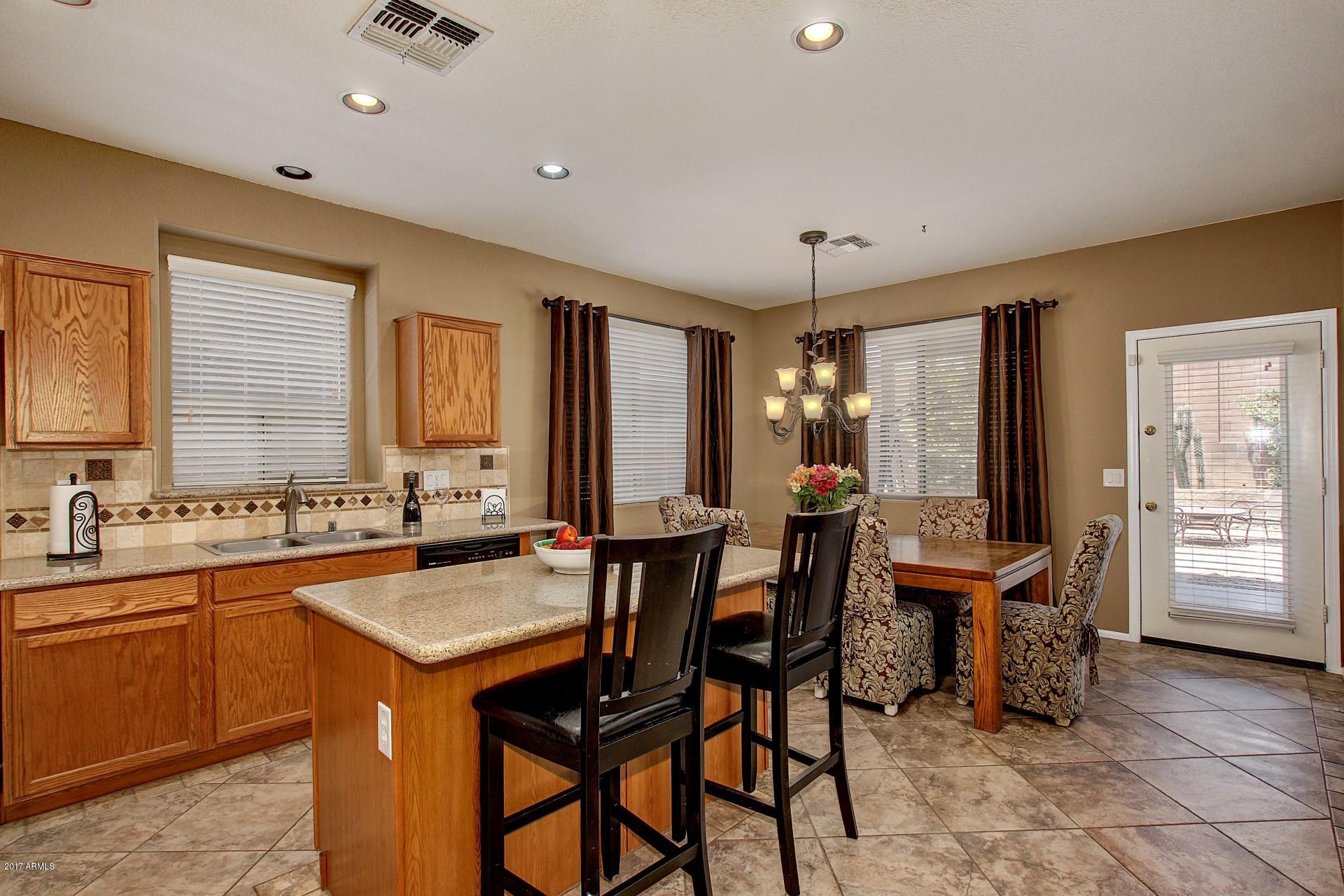 2234 West Peak View Road Phoenix, AZ 85085 - Photo 10 of 47 Kitchen