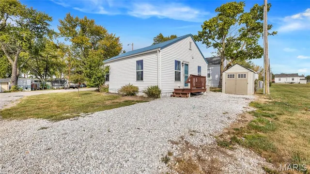 $180,000 | 404 Howard Drive, Wentzville, MO 63385