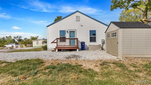 $180,000 | 404 Howard Drive, Wentzville, MO 63385