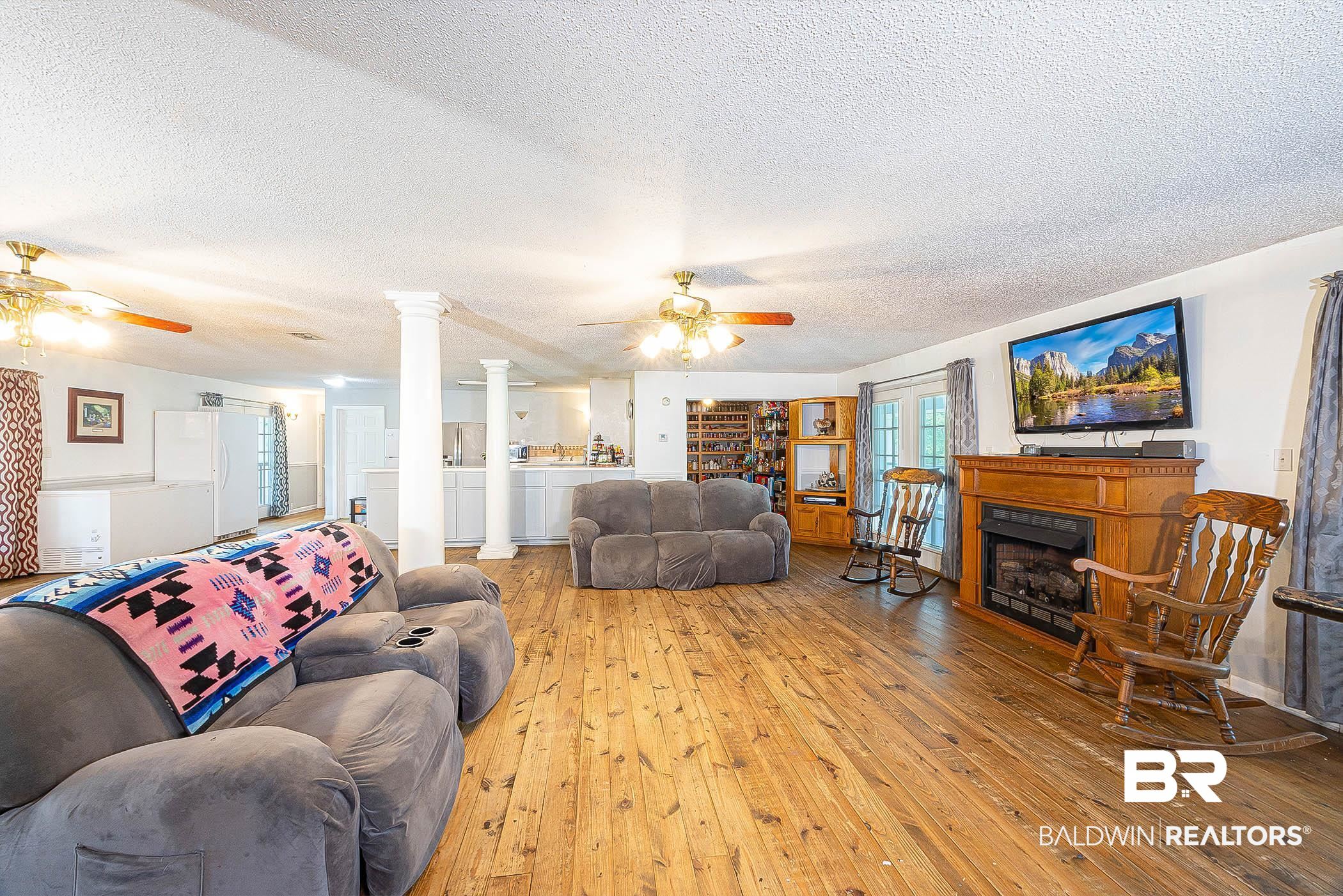 920 North Brady Road Bay Minette, AL 36507 - Photo 11 of 43 Living area