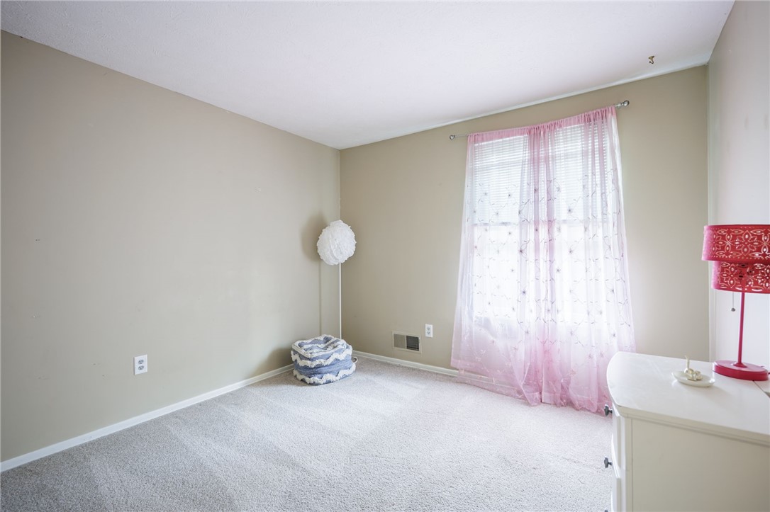 466 High St Extension Perinton, NY 14450 - Photo 14 of 20