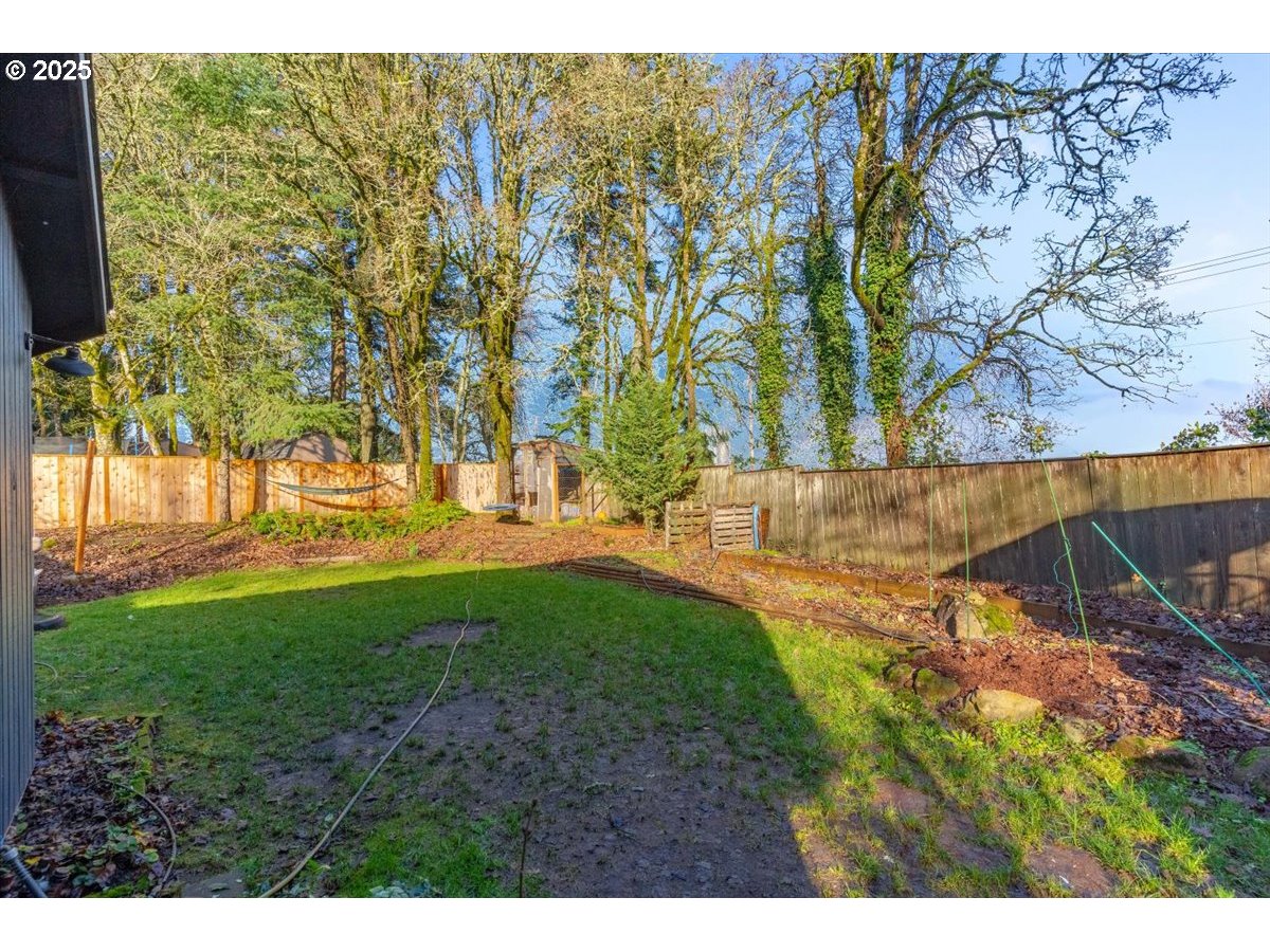 1855 Pilgrim Street Southeast Salem, OR 97302 - Photo 43 of 48 a view of outdoor space with garden
