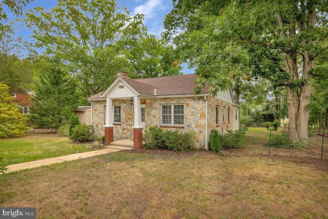 $365,000 | 18408 Indian Head Highway, Accokeek, MD 20607