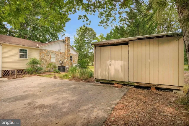 $365,000 | 18408 Indian Head Highway, Accokeek, MD 20607