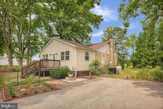 $365,000 | 18408 Indian Head Highway, Accokeek, MD 20607