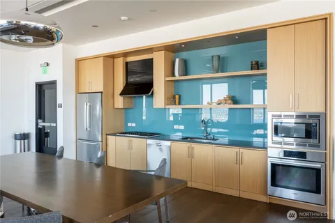 $625,000 | 1321 Seneca Street, Unit 703, Seattle, WA 98101