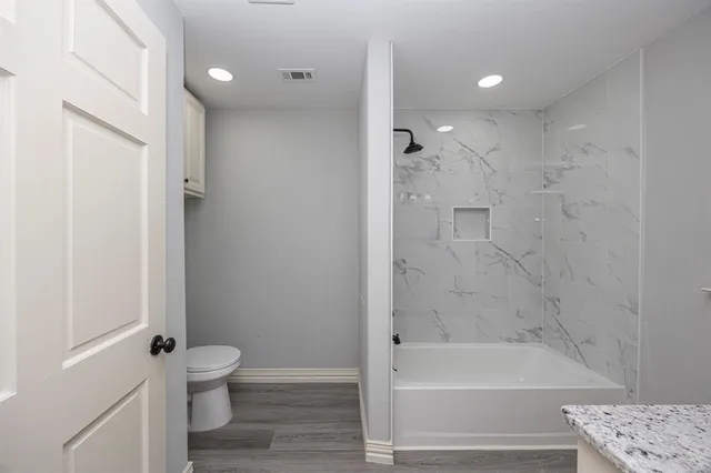 $1,695 | 9910 Dalrock Road, Rowlett, TX 75089