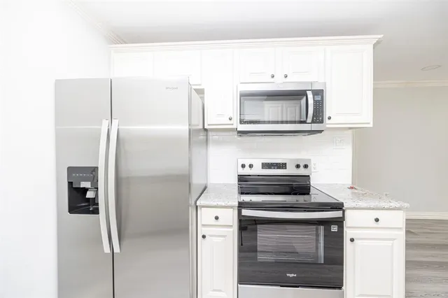 $1,695 | 9910 Dalrock Road, Rowlett, TX 75089