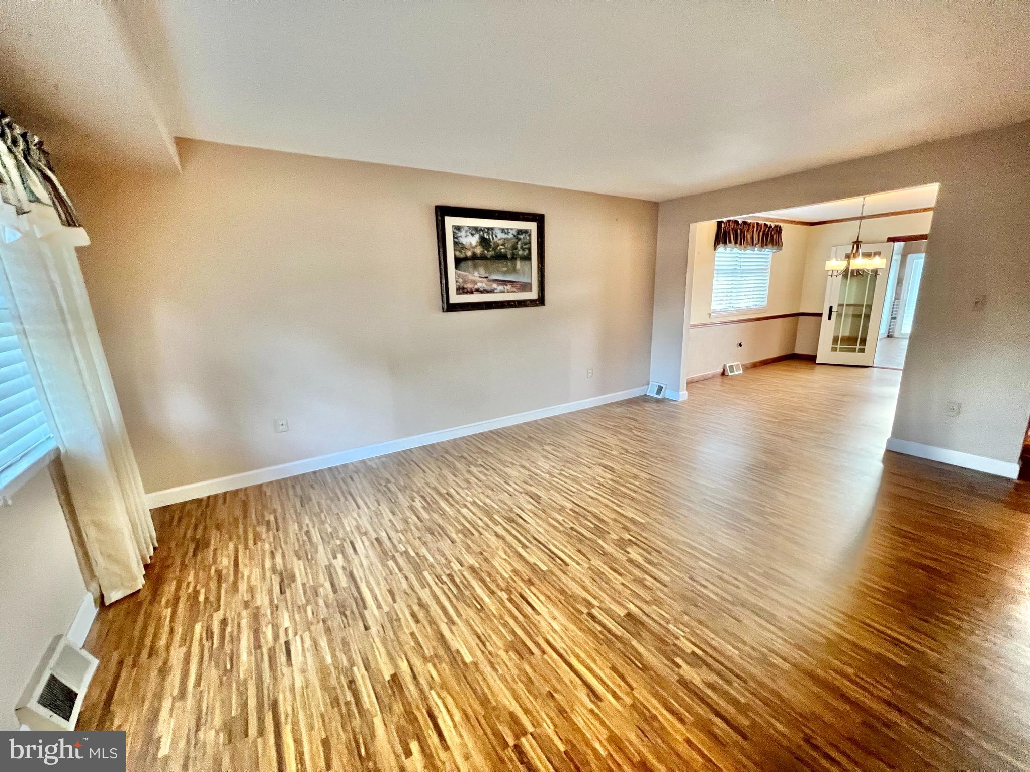 220 Spohn Road Reading, PA 19608 - Photo 4 of 46