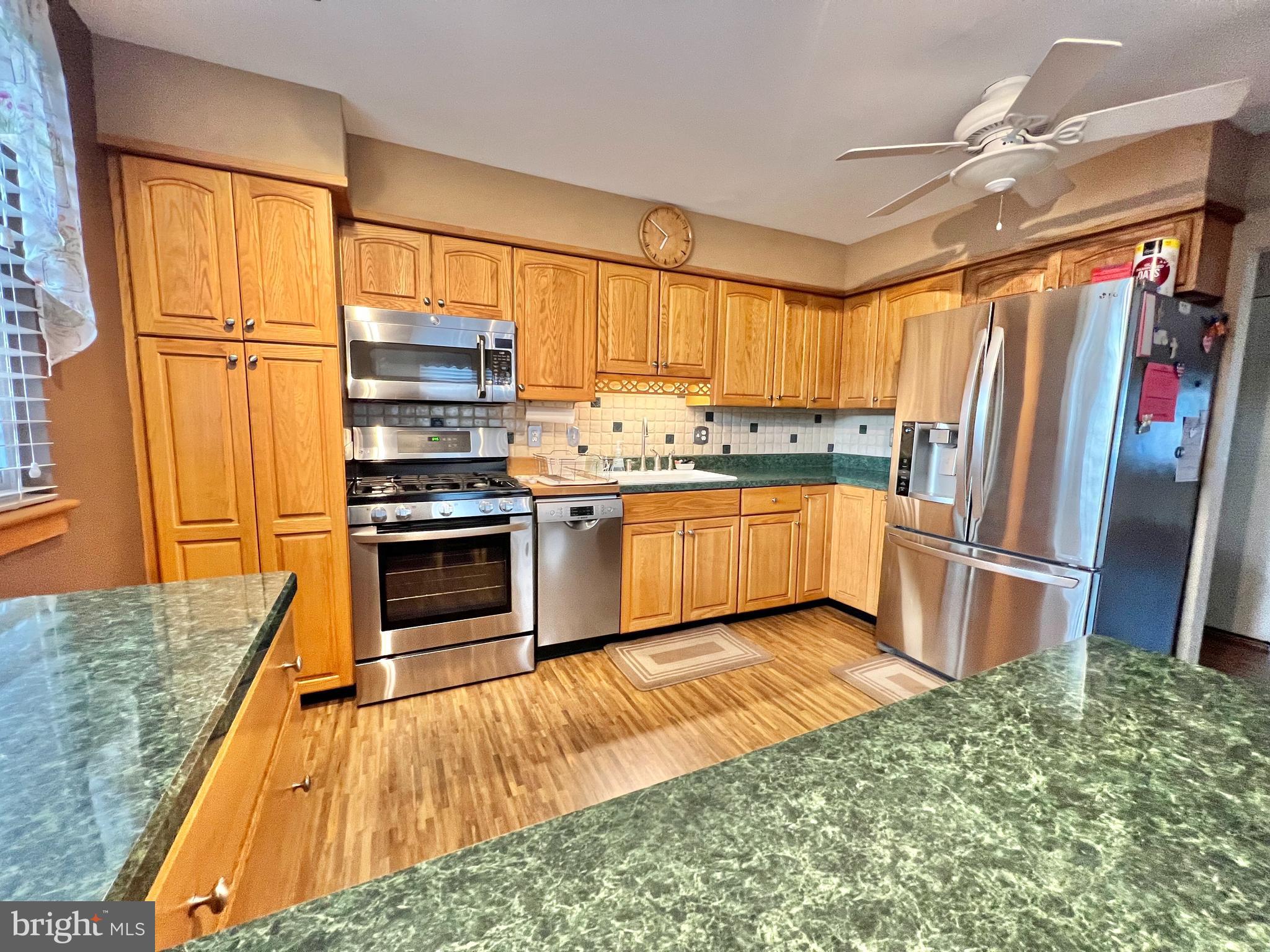 220 Spohn Road Reading, PA 19608 - Photo 7 of 46