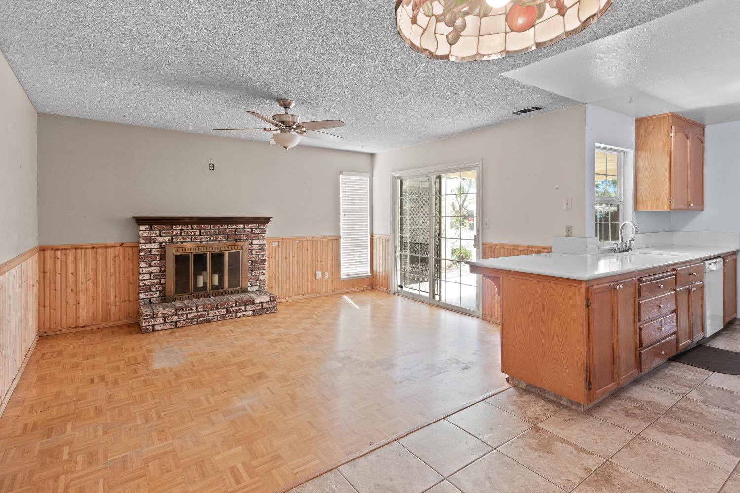 986 Pebble Way Manteca, CA 95336 - Photo 11 of 42