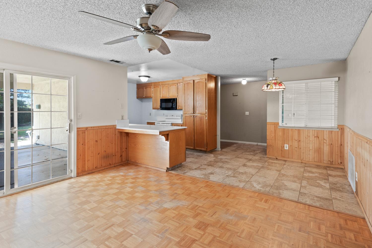 986 Pebble Way Manteca, CA 95336 - Photo 12 of 42