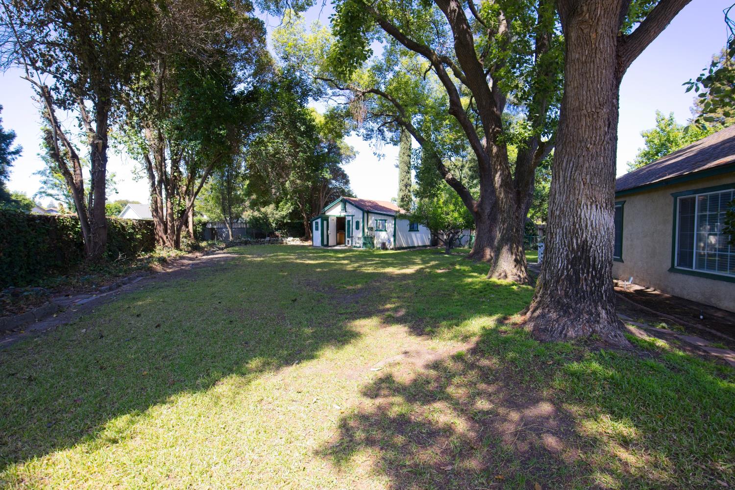 986 Pebble Way Manteca, CA 95336 - Photo 2 of 42