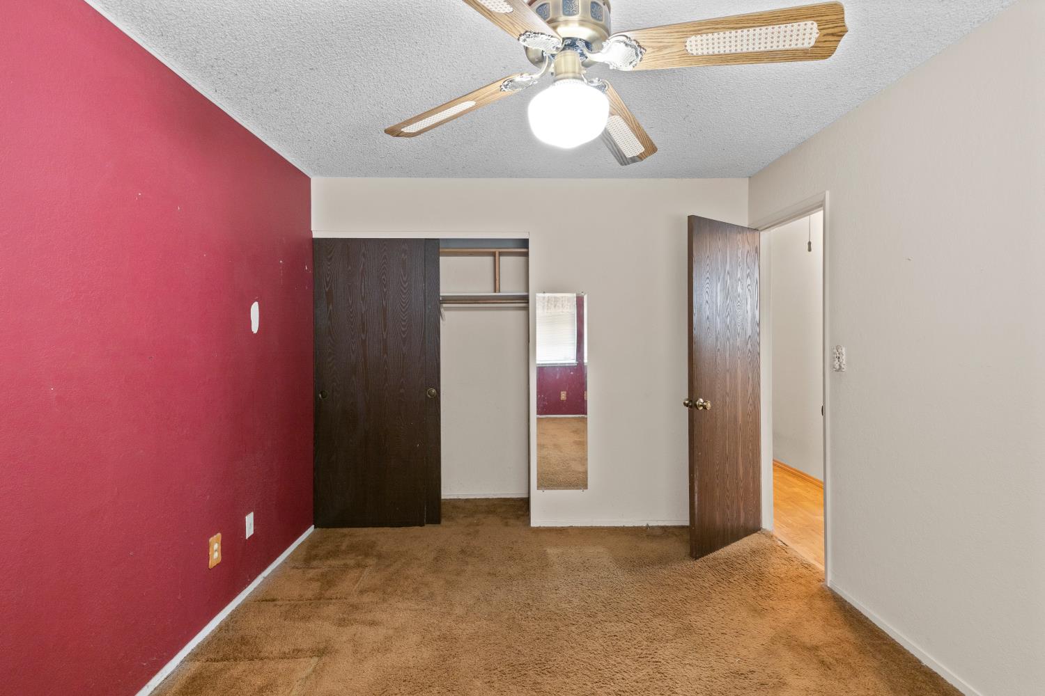 986 Pebble Way Manteca, CA 95336 - Photo 23 of 42 Bedroom 1