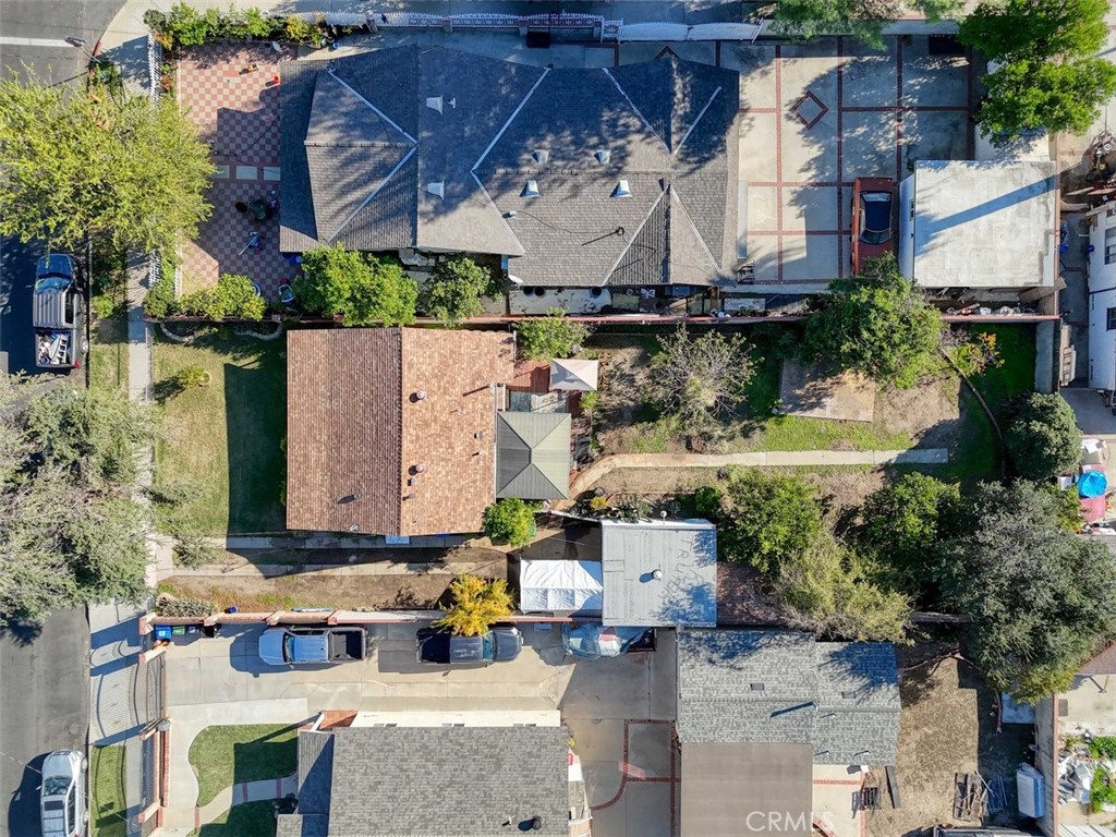 10007 Haddon Avenue Pacoima, CA 91331 - Photo 18 of 22 an aerial view of multiple houses with yard
