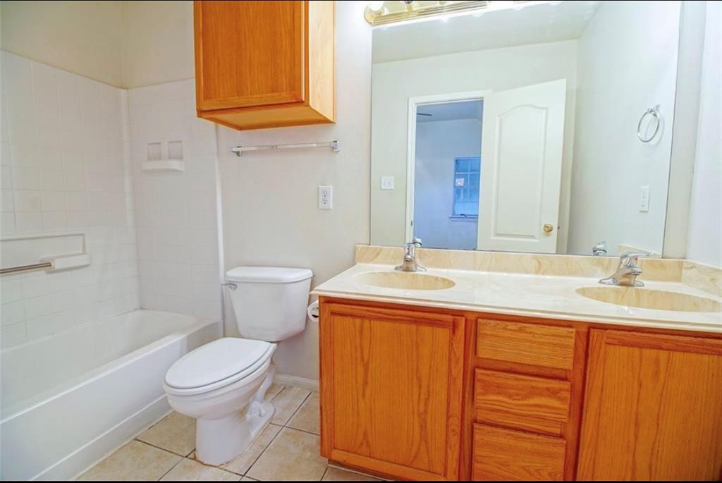 1255 Lovett Street, Unit 1255 Tomball, TX 77375 - Photo 11 of 13