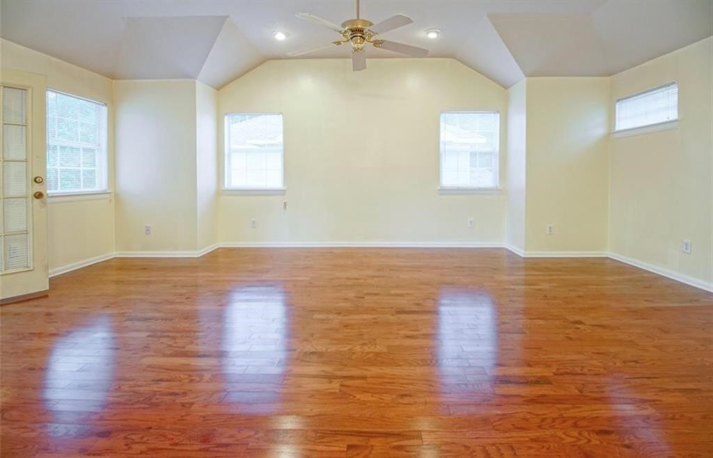 1255 Lovett Street, Unit 1255 Tomball, TX 77375 - Photo 9 of 13