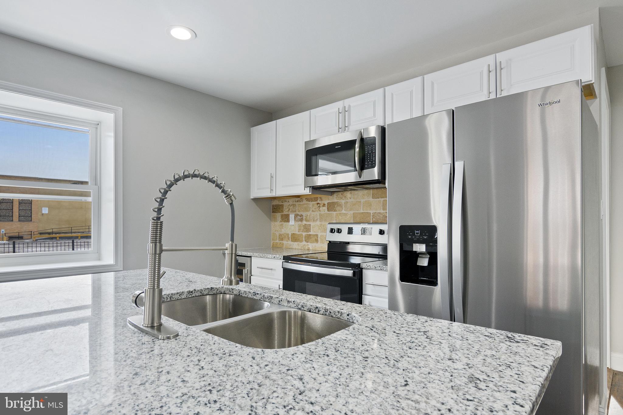 2643 Oswego Avenue Baltimore, MD 21215 - Photo 1 of 33