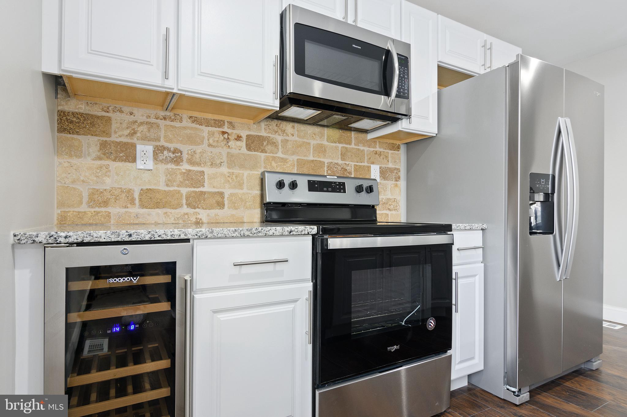 2643 Oswego Avenue Baltimore, MD 21215 - Photo 3 of 33