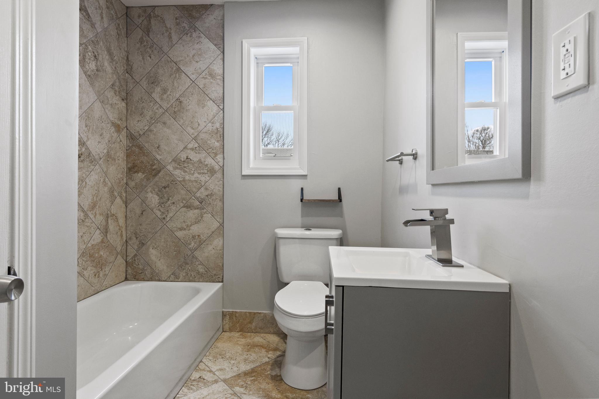 2643 Oswego Avenue Baltimore, MD 21215 - Photo 21 of 33