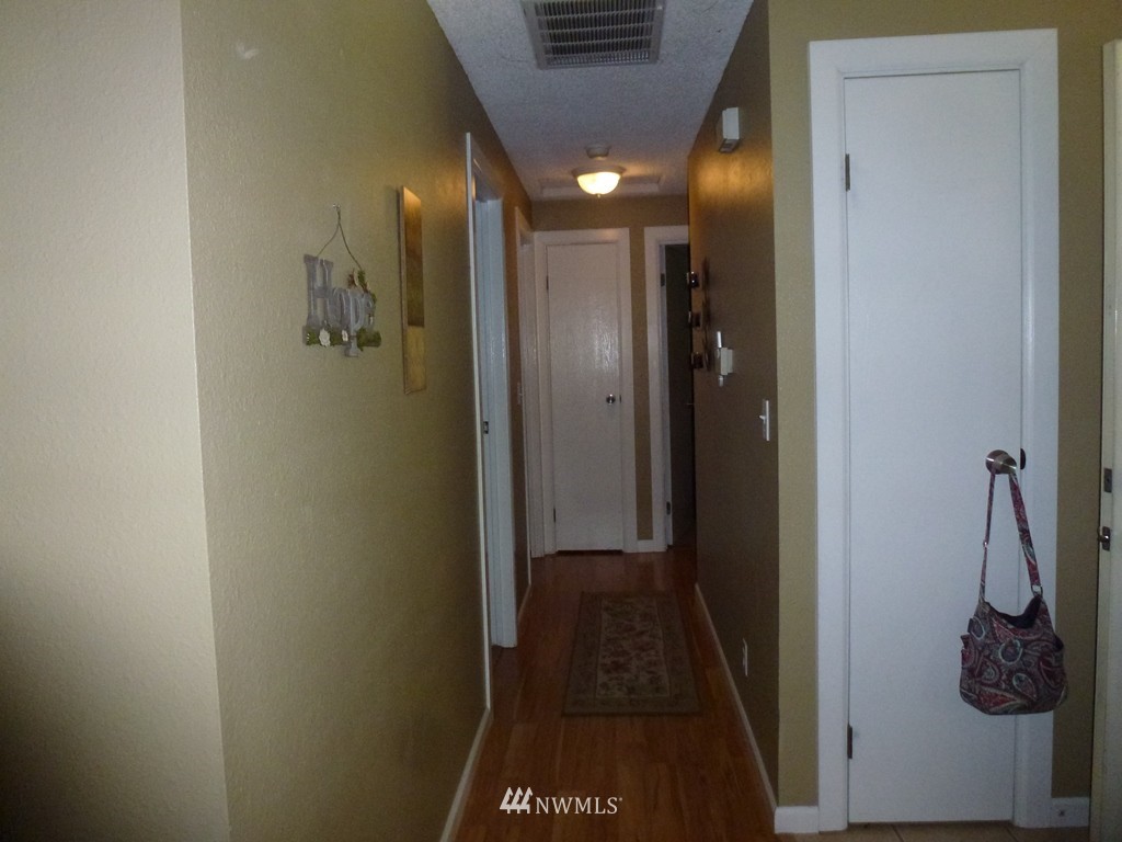 26773 Northwest Lofall Road Poulsbo, WA 98370 - Photo 11 of 17 Gallery Image 11