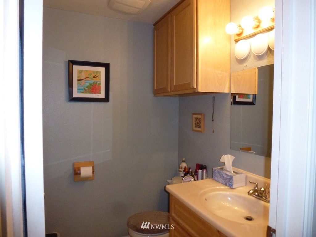 26773 Northwest Lofall Road Poulsbo, WA 98370 - Photo 12 of 17 Gallery Image 12