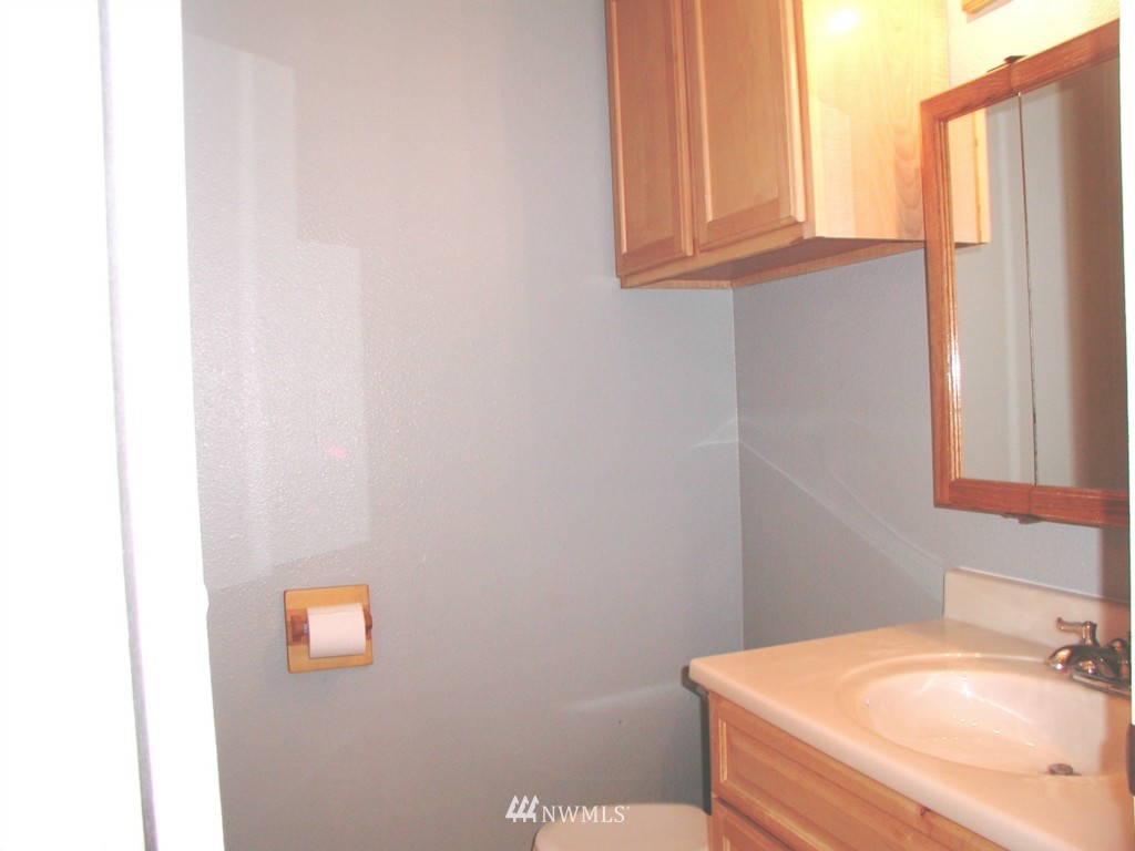 26773 Northwest Lofall Road Poulsbo, WA 98370 - Photo 7 of 17 Gallery Image 7