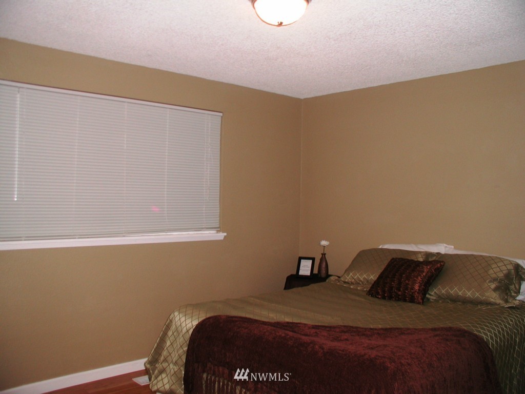 26773 Northwest Lofall Road Poulsbo, WA 98370 - Photo 10 of 17 Gallery Image 10