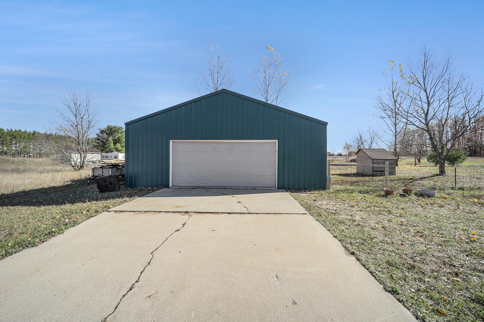914 Armstrong Road Northeast Kalkaska, MI 49646 - Photo 3 of 23 1906267-2.JPG
