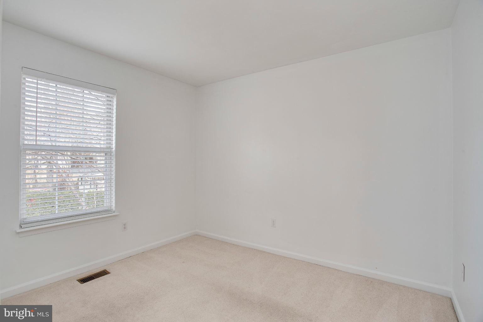 1029 St Albans Road Baltimore, MD 21239 - Photo 21 of 40