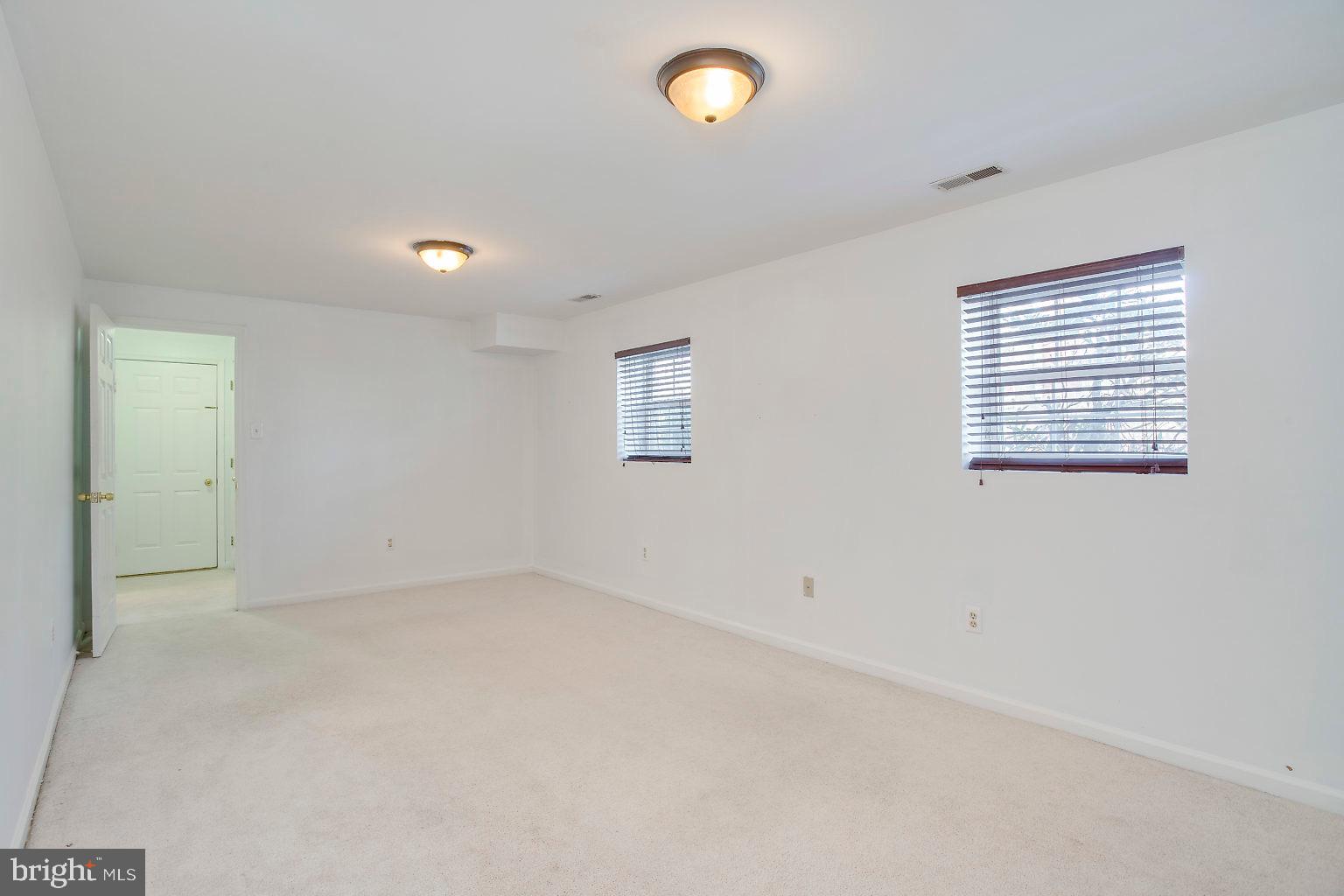 1029 St Albans Road Baltimore, MD 21239 - Photo 28 of 40
