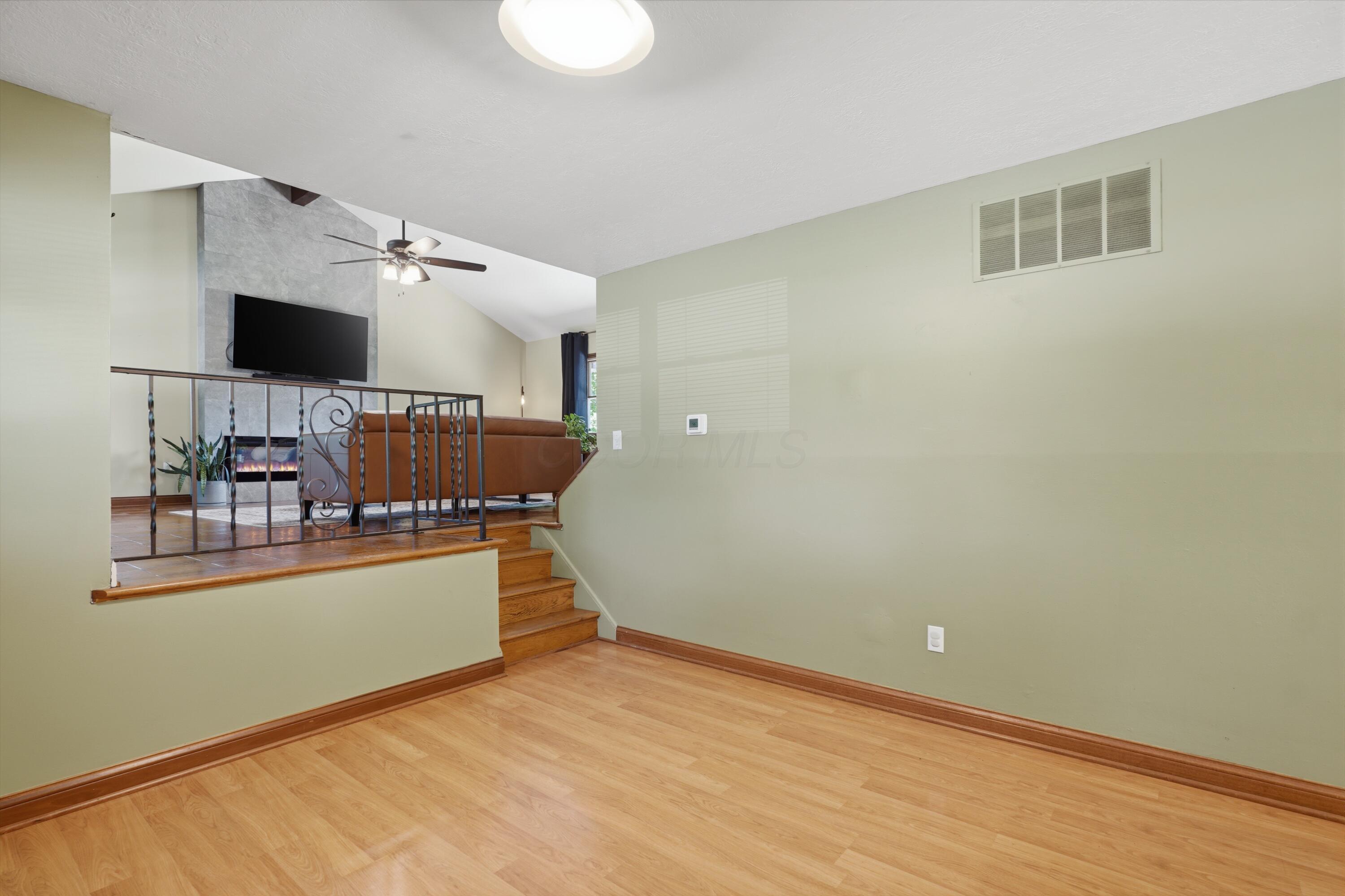 998 Afton Road Columbus, OH 43221 - Photo 13 of 49 9-print-998-afton-rd