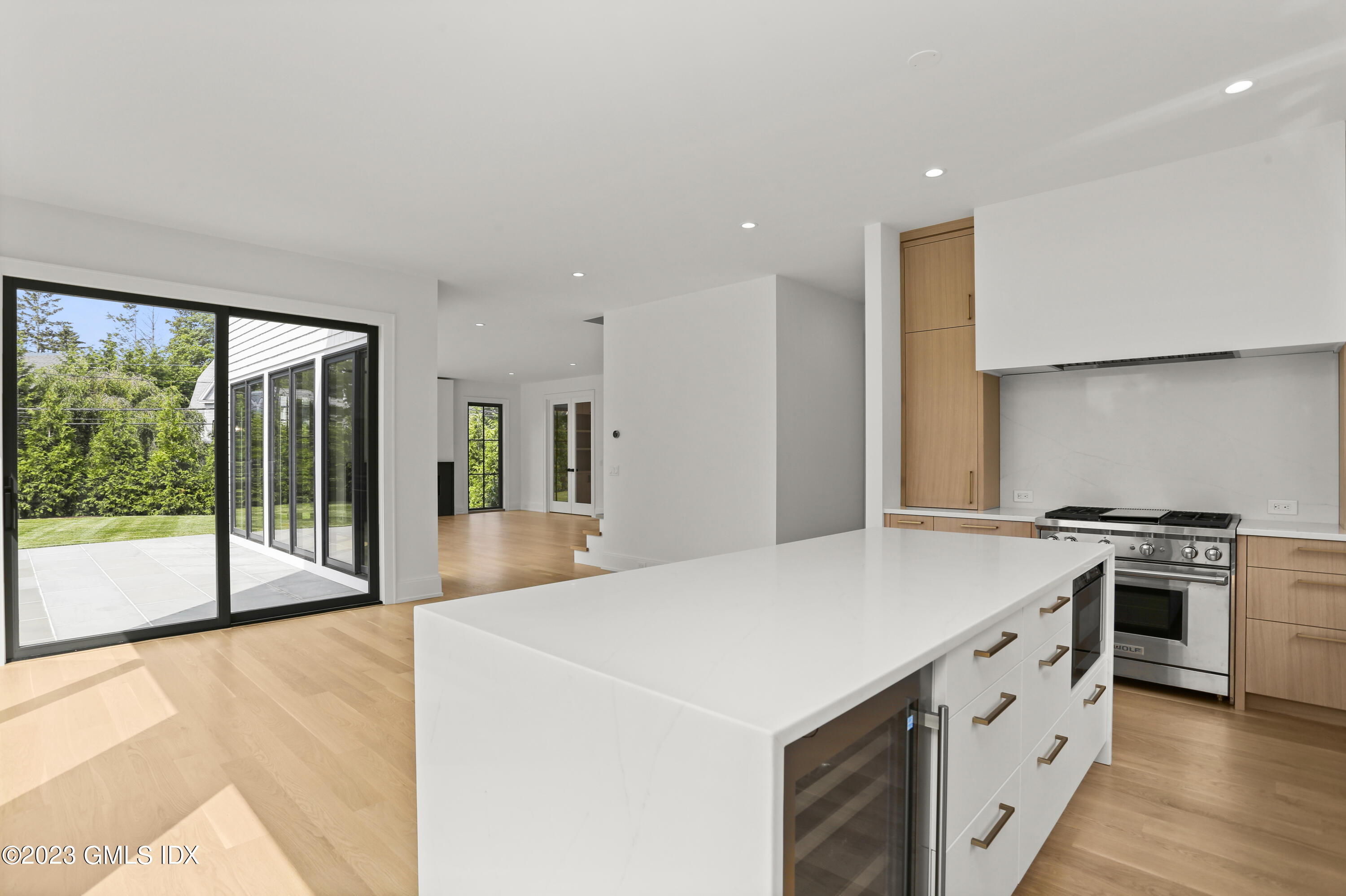 1 Anderson Road Greenwich, CT 06830 - Photo 10 of 35 1 Anderson Rd Greenwich CT-print-022-019